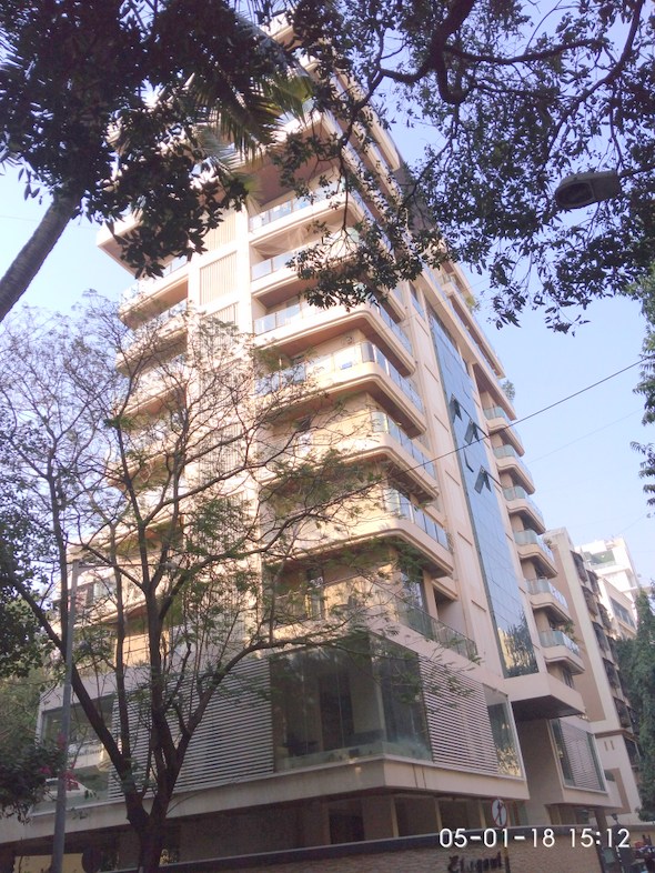 3 BHK Semi Furnished in Elegant , Khar West