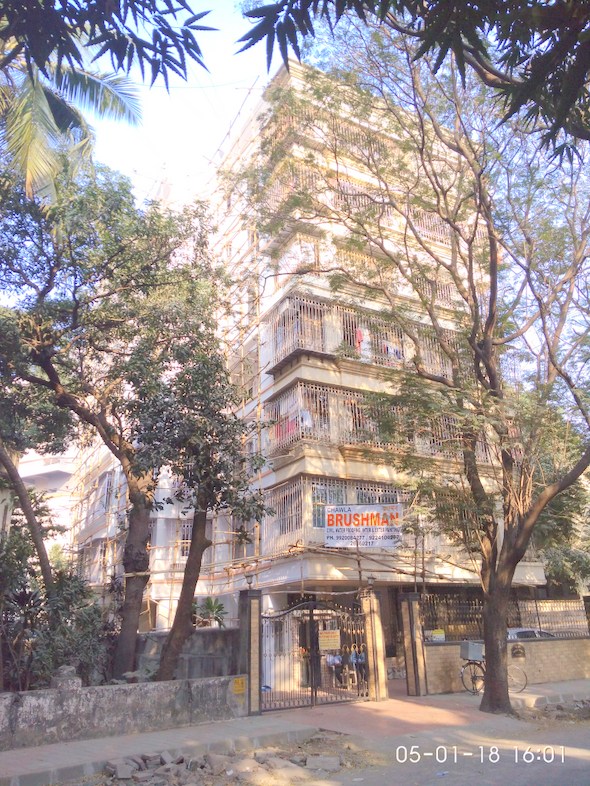 5 BHK Flats on Rent in Madhu Kunj, Khar West