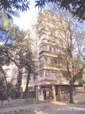 1 BHK Flats on Rent in Madhu Kunj, Khar West