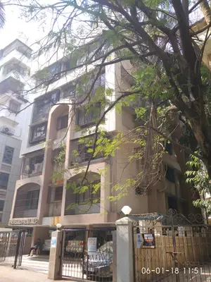 4 BHK Flats on Rent in Prasad Prakalp, Khar West