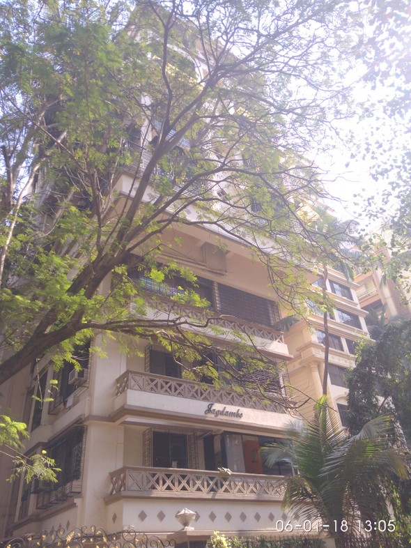 Jagdambe, Khar West