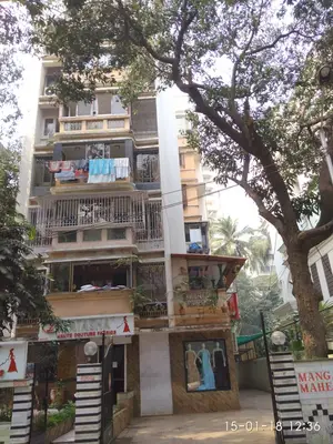 3 BHK Flats on Rent in Mangal Mahesh, Khar West