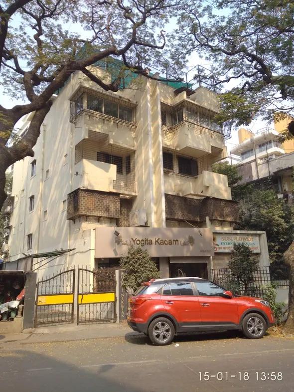 2 BHK Flats on Rent in Shanti Niketan, Khar West