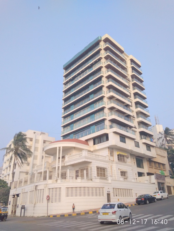 2 BHK RAHEJA RESIDENCY, Malad East — for Rent