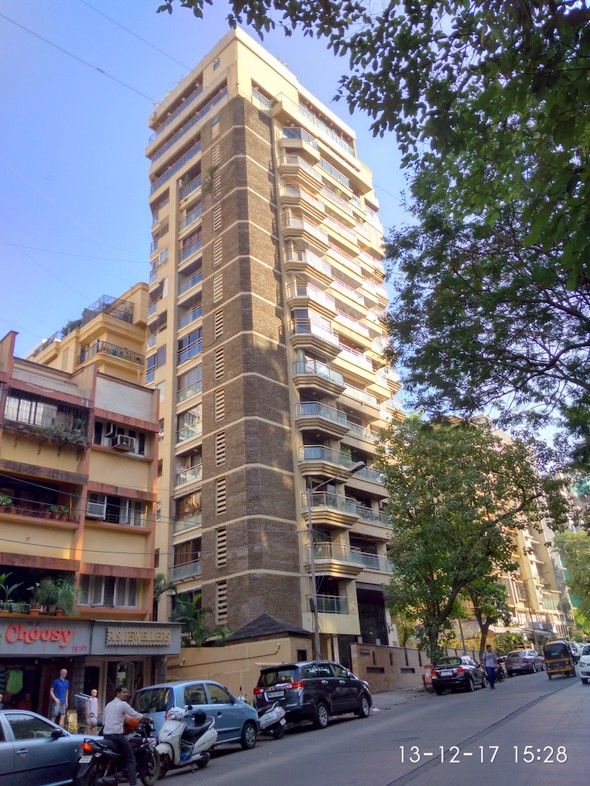 3 BHK Semi Furnished in Brisa Marina , Khar West