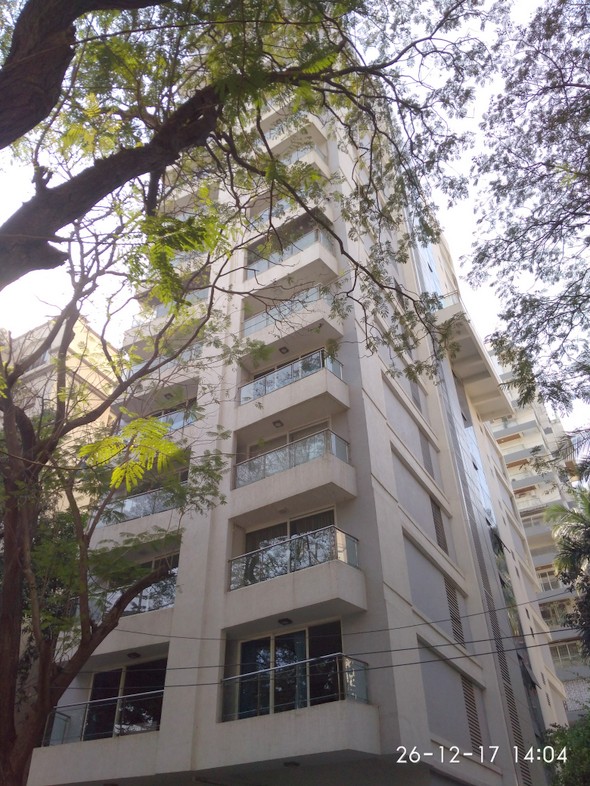 3 BHK Semi Furnished in Karma , Bandra West