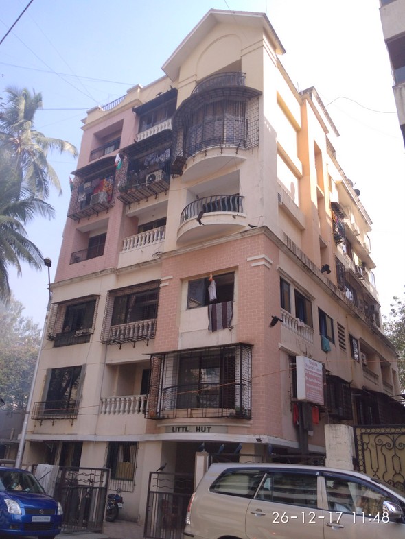 Little Hut, Bandra West