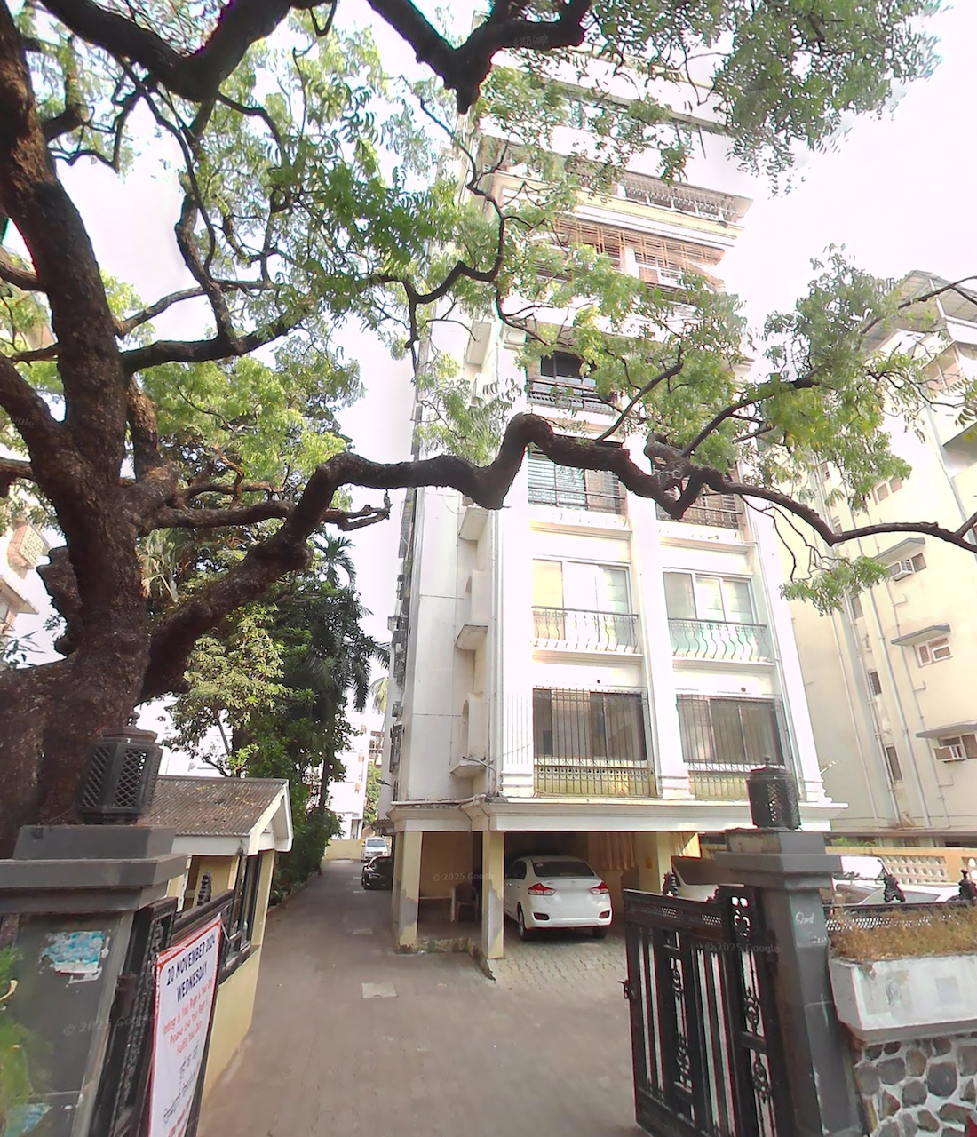 3 BHK Orchard Palace for Rent in Bandra West