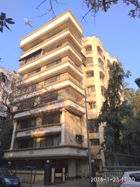2 BHK Hamilton Court, Santacruz West — for Rent