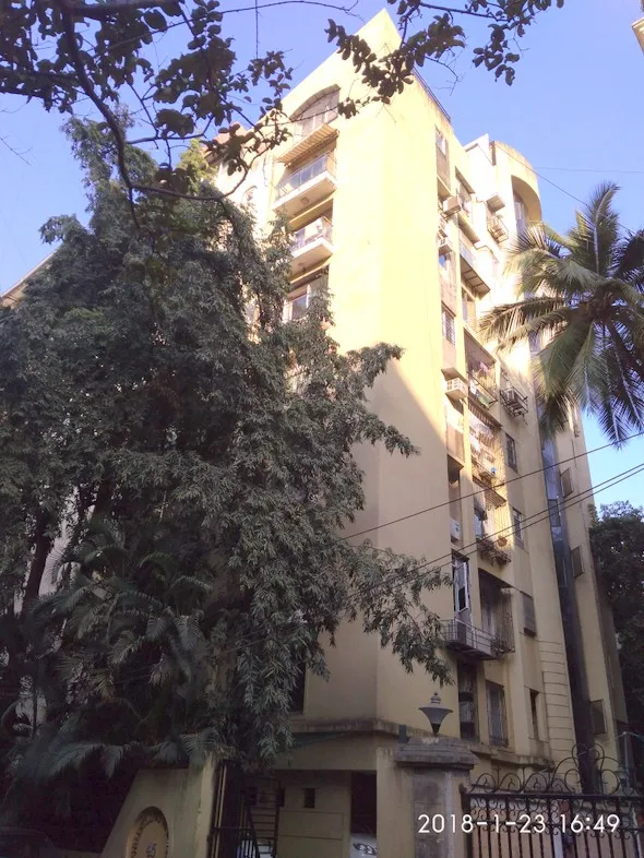 4 BHK Flats on Rent in Whistling Woods, Santacruz West
