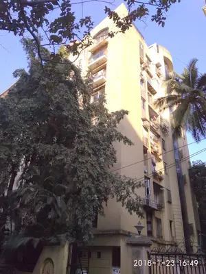 4 BHK Flats on Rent in Whistling Woods, Santacruz West