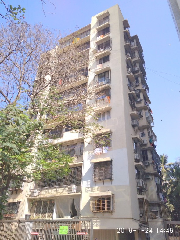 Auro Ville, Santacruz West