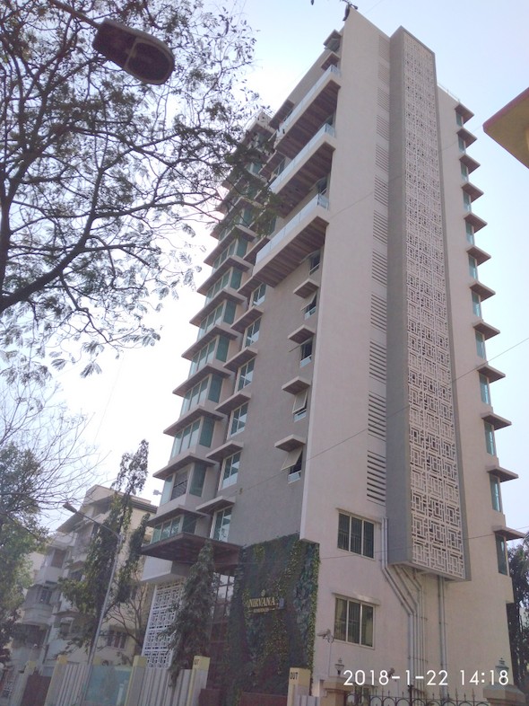 Nirvana Residences, Santacruz West