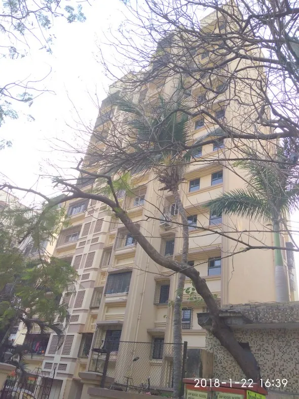 2 BHK Flats for Sale in Retreat II, Santacruz West