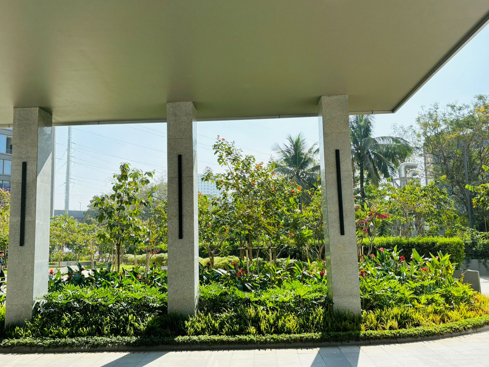 3 BHK Semi Furnished in Oberoi Sky City , Borivali East - Photo 5