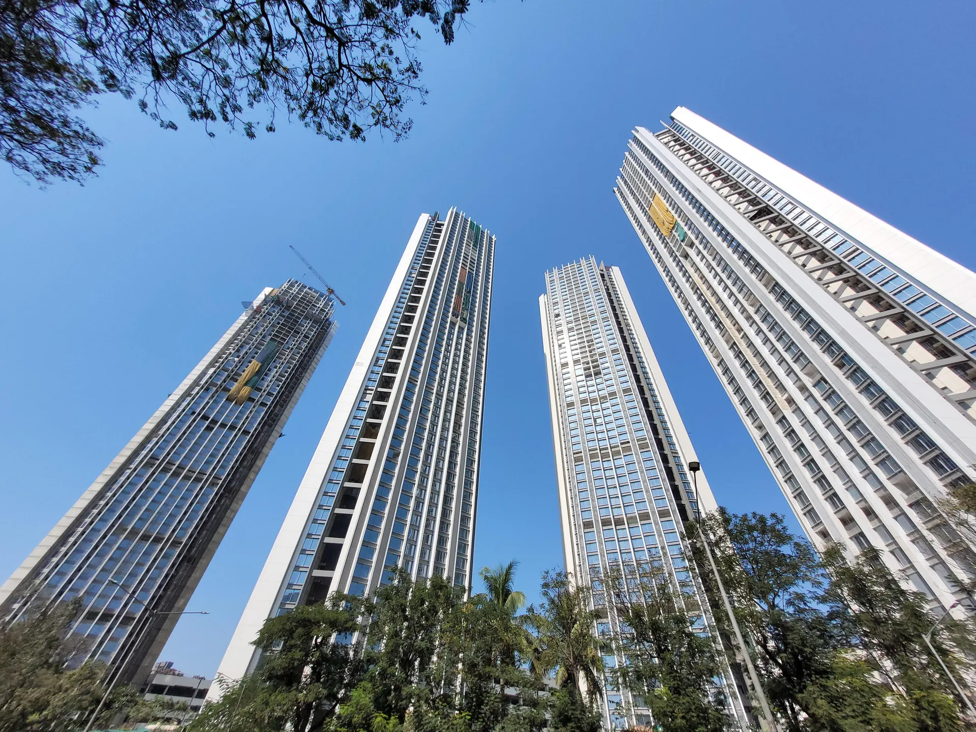 Oberoi Sky City, Borivali East