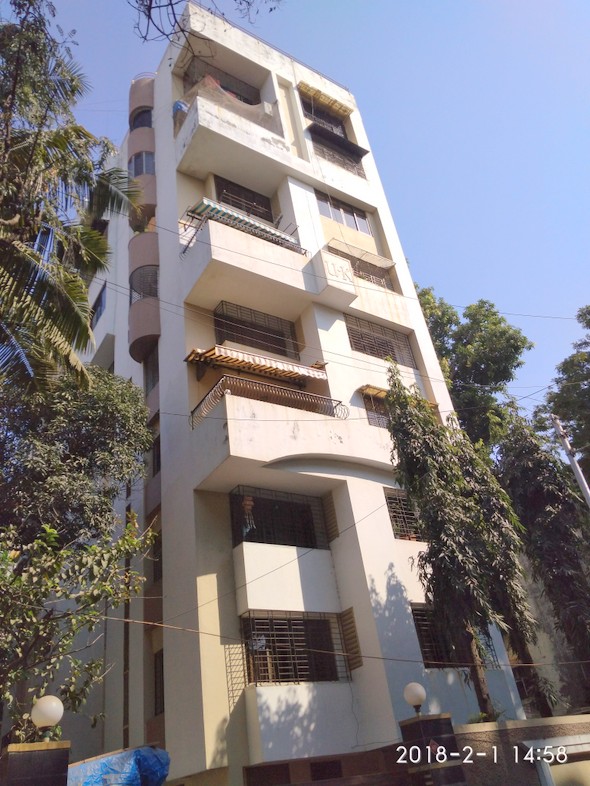 Usha Kiran, Khar West