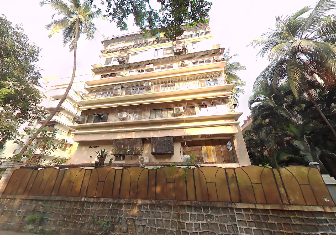 1 BHK Flats for Sale in Marinette, Bandra West