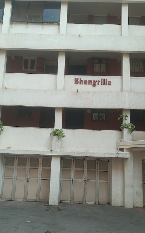 2 BHK Flats for Sale in Shangrila Building, Colaba