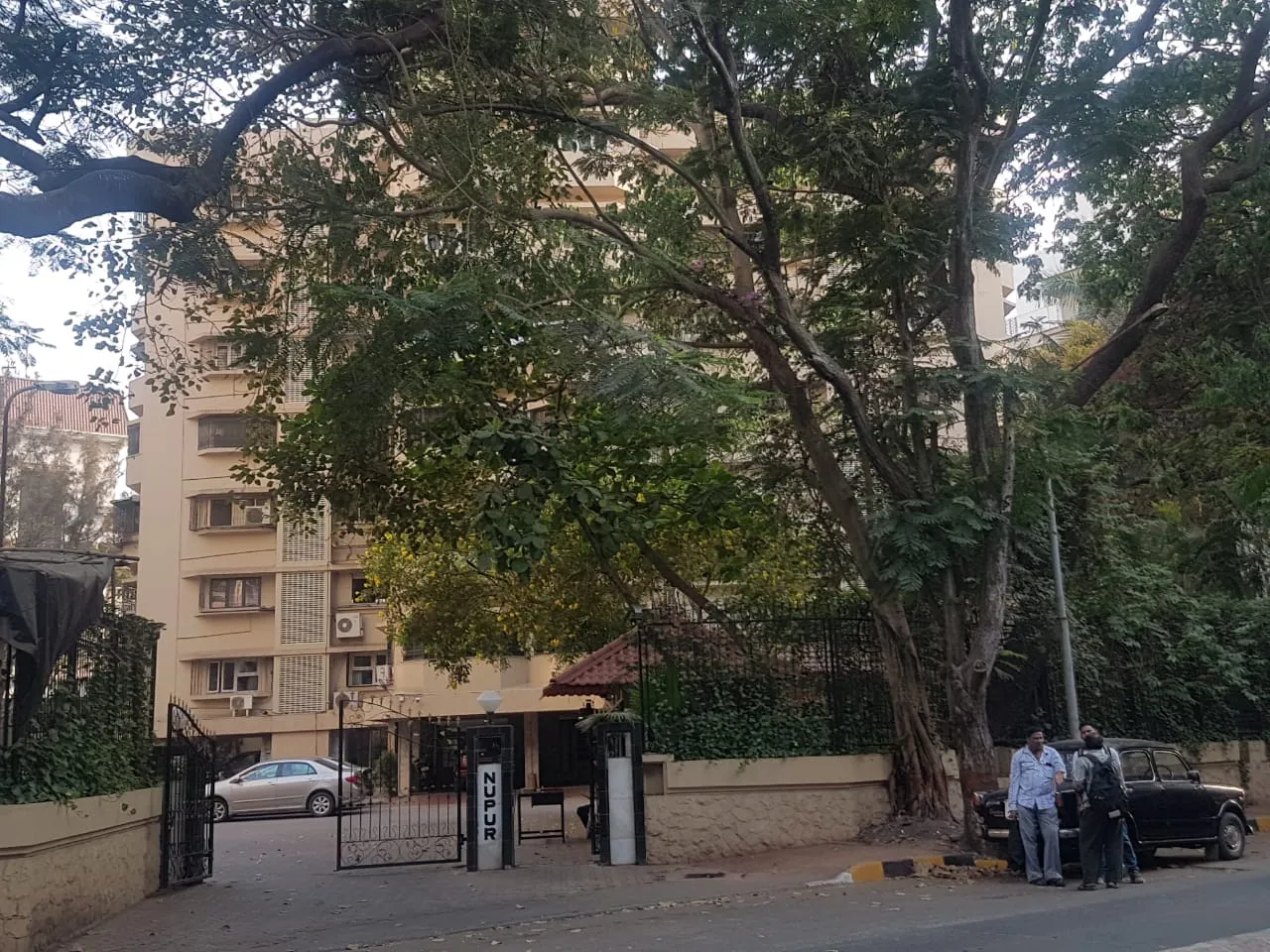 2 BHK Flats on Rent in Nupur, Juhu