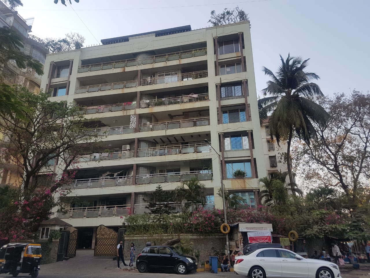 3 BHK Semi Furnished in The Nest , Juhu