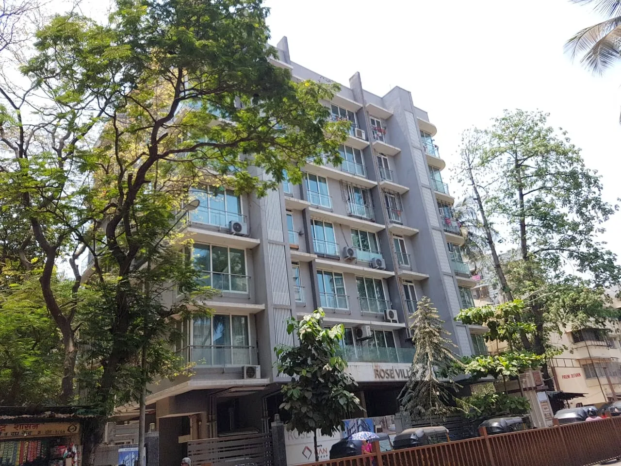 2 BHK Flats for Sale in Rose Villa, Andheri West