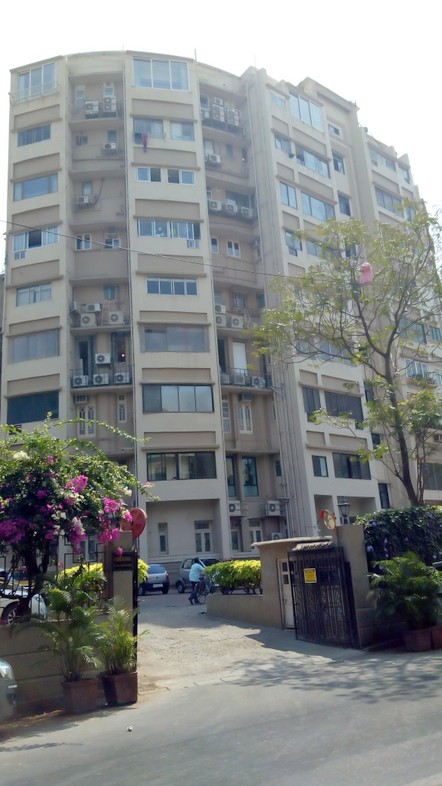 3 BHK Semi Furnished in Panorama Apartment , Walkeshwar