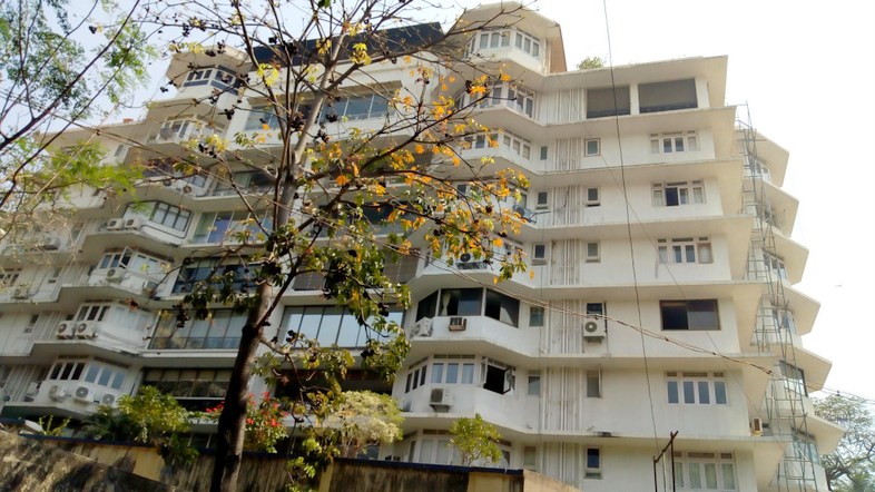 3 BHK Semi Furnished in Sorento , Walkeshwar