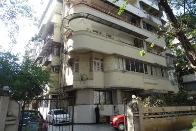 1 BHK Flats for Sale in Churchgate Mansion, Churchgate