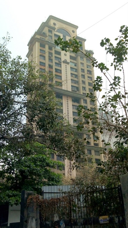 4 BHK Semi Furnished in Marathon Height , Lower Parel