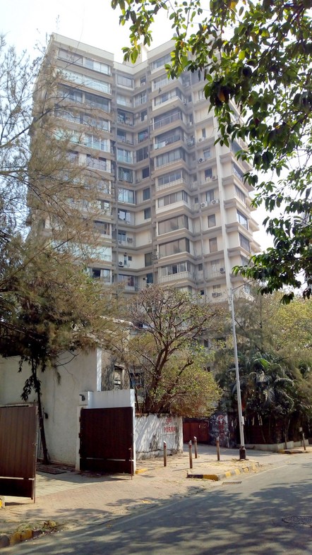 3 BHK Semi Furnished in Purna Apartment , Worli