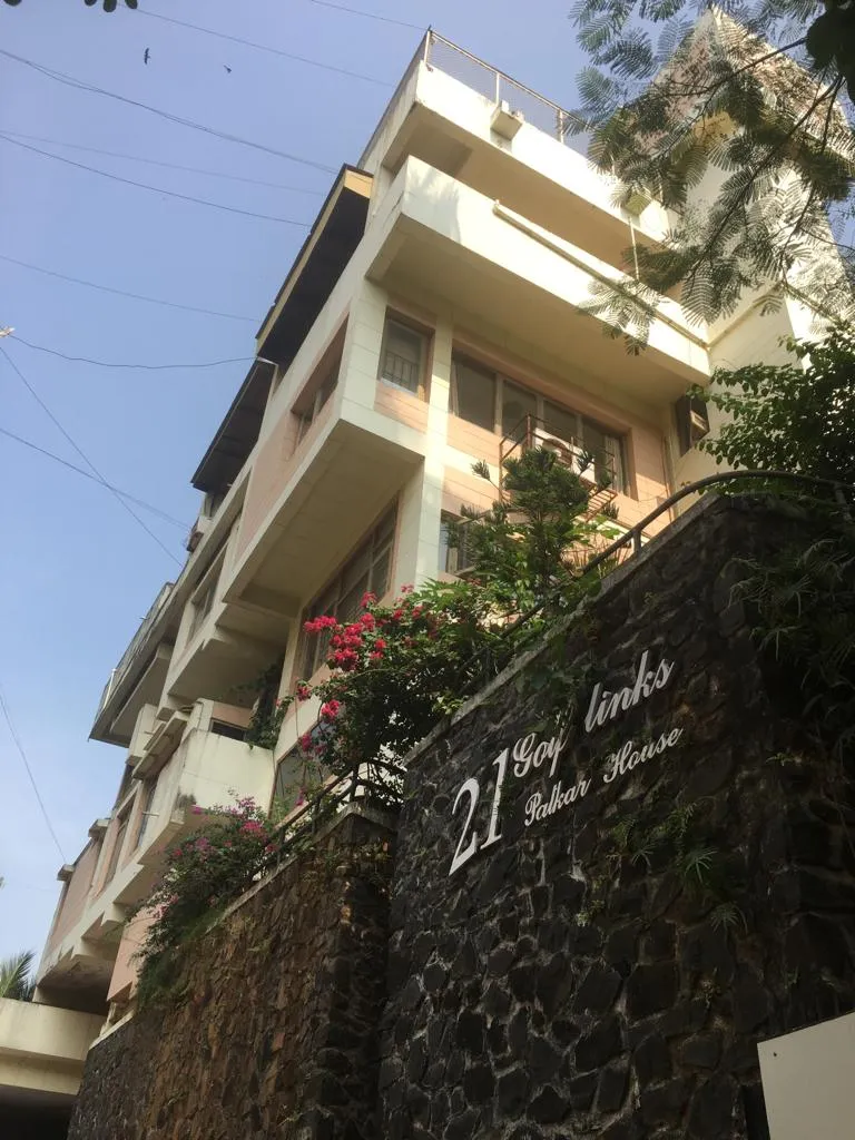 2 BHK Golf Links, Khar West — for Rent