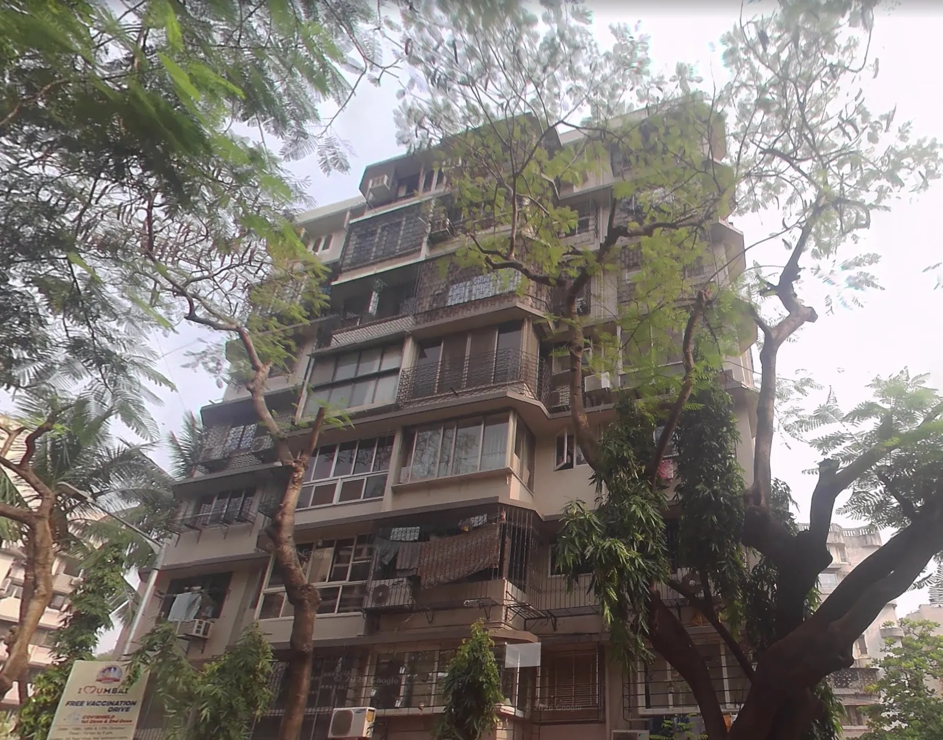3 BHK Semi Furnished in Blue Bird, Bandra West