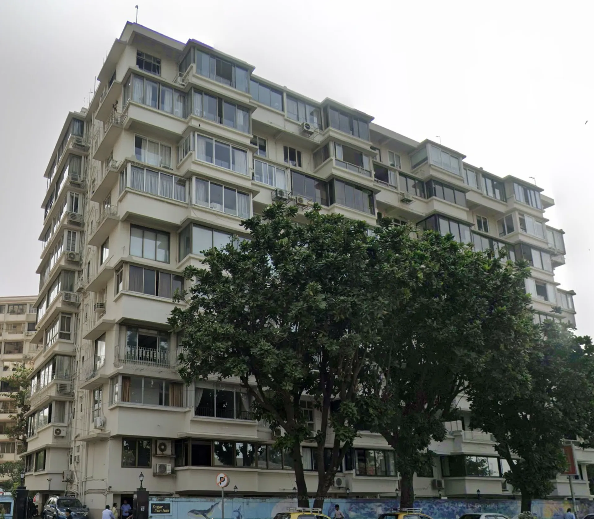 Sagar Tarang, Breach Candy