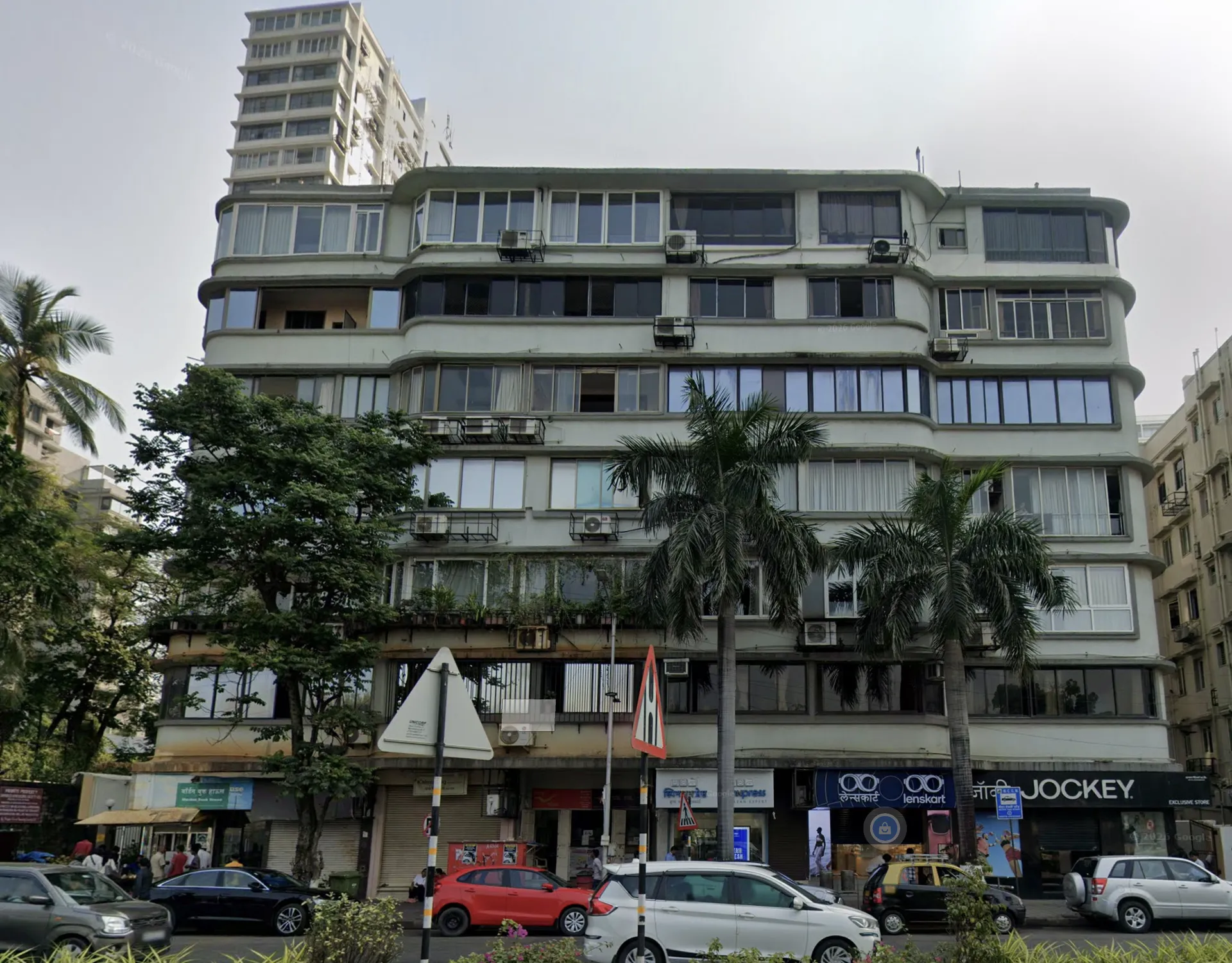 3BHK Semi Furnished in Nanik Niwas , Breach Candy