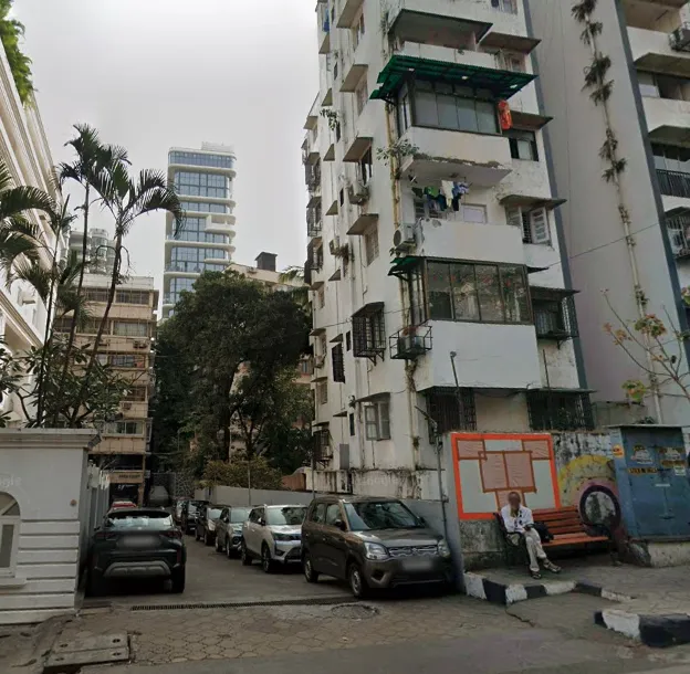 1 BHK Semi Furnished in Prem Court , Peddar Road