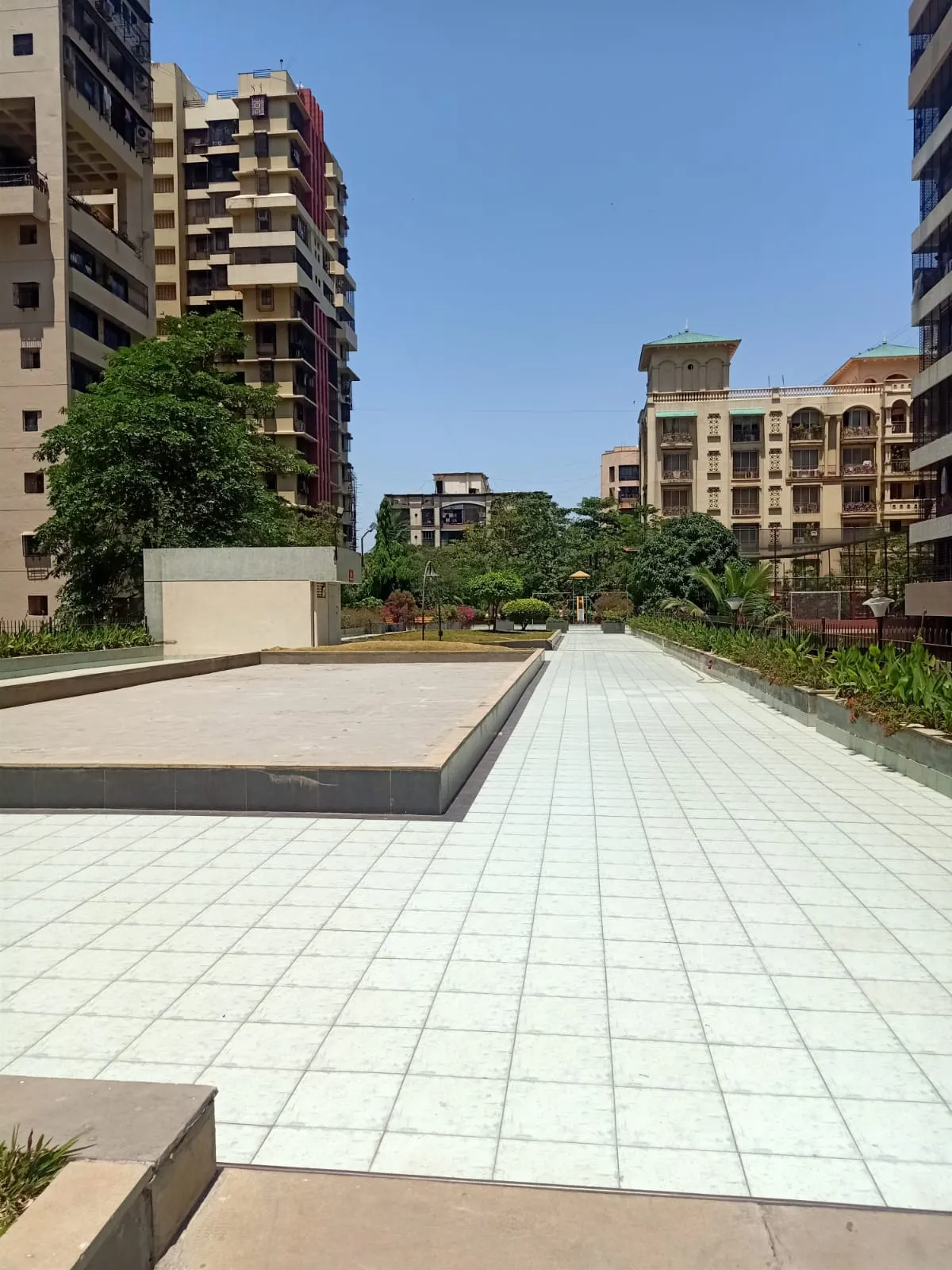 4 BHK Flats for Sale in Samartha Aangan, Andheri West