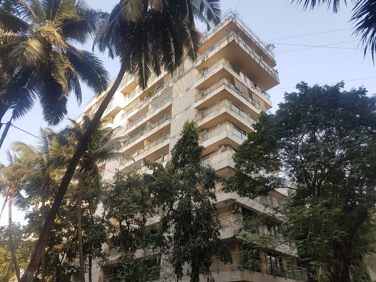 3 BHK Fully Furnished in Juhu Trishul