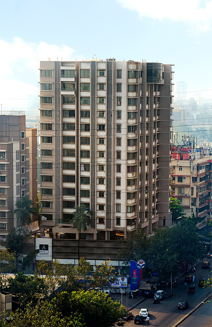 4 BHK Unfurnished in Aaradhya One, Chembur