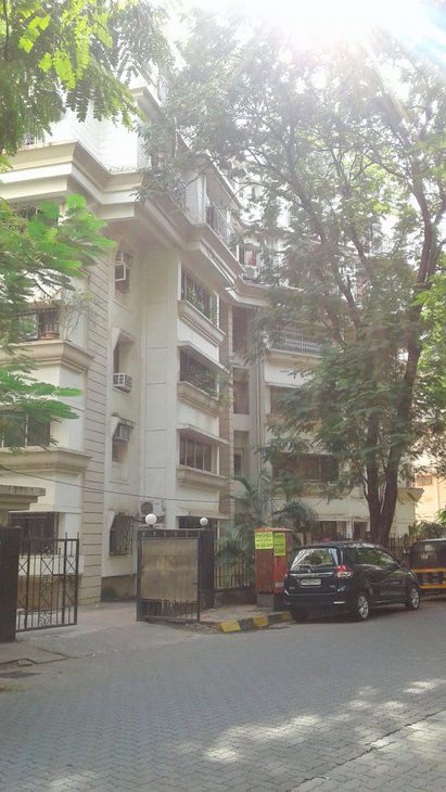 Office Unfurnished in Jumbo Apartments , Bandra West