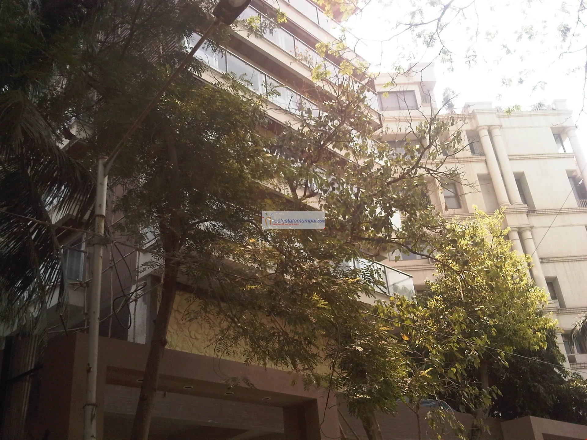 4 BHK Flats for Sale in Raj Rahul, Juhu