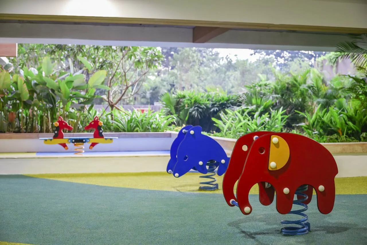 3 BHK Flats on Rent in Kalpataru Solitaire, Juhu