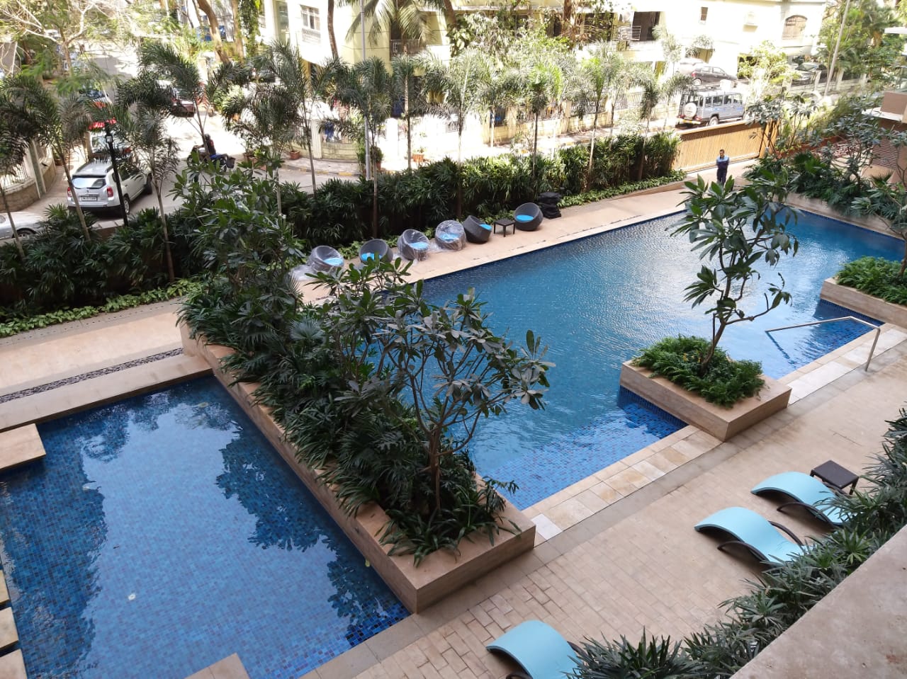 Building30 - Kalpataru Solitaire, Juhu