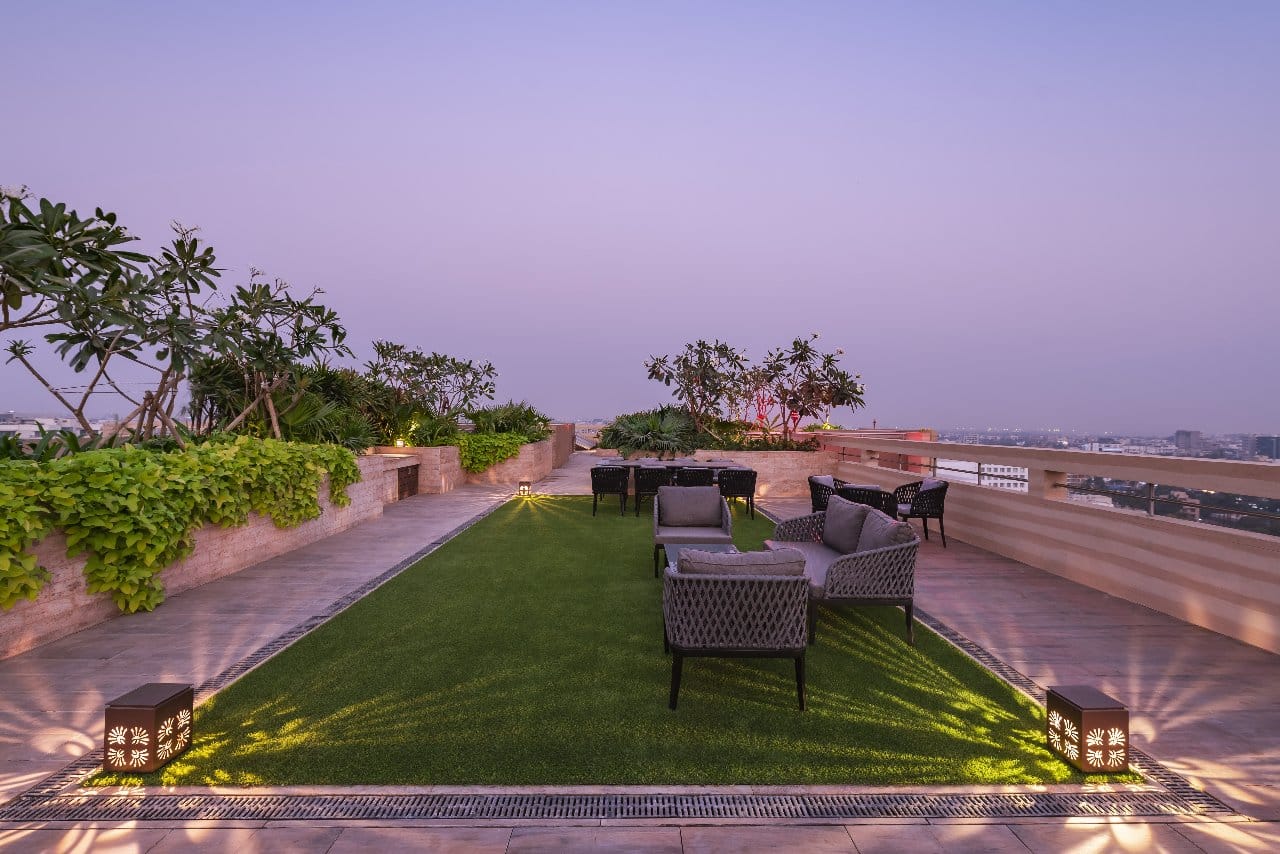 Building32 - Kalpataru Solitaire, Juhu