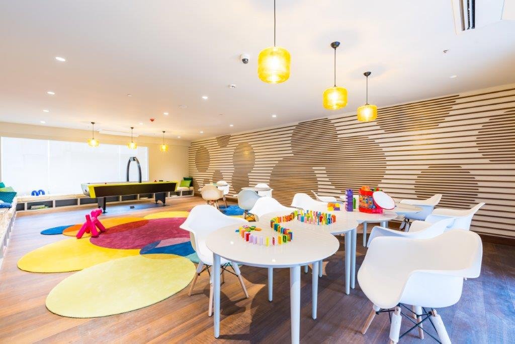 Building37 - Kalpataru Solitaire, Juhu