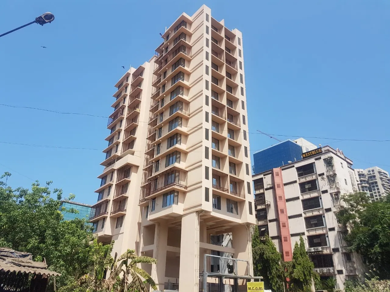 2 BHK Flats for Sale in Chitralekha Heritage, Andheri West