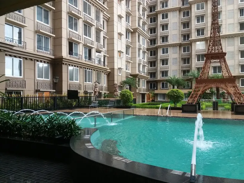 2½ BHK Flats on Rent in Kanakia Paris, Bandra East