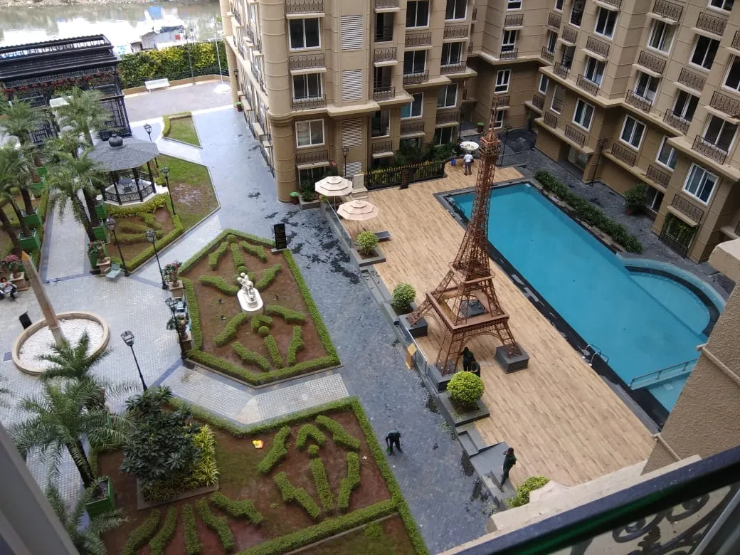 2 BHK Flats on Rent in Kanakia Paris, Bandra East