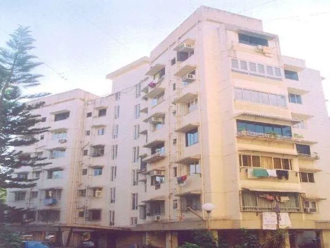2 BHK Flats on Rent in Kalumal Estate, Juhu