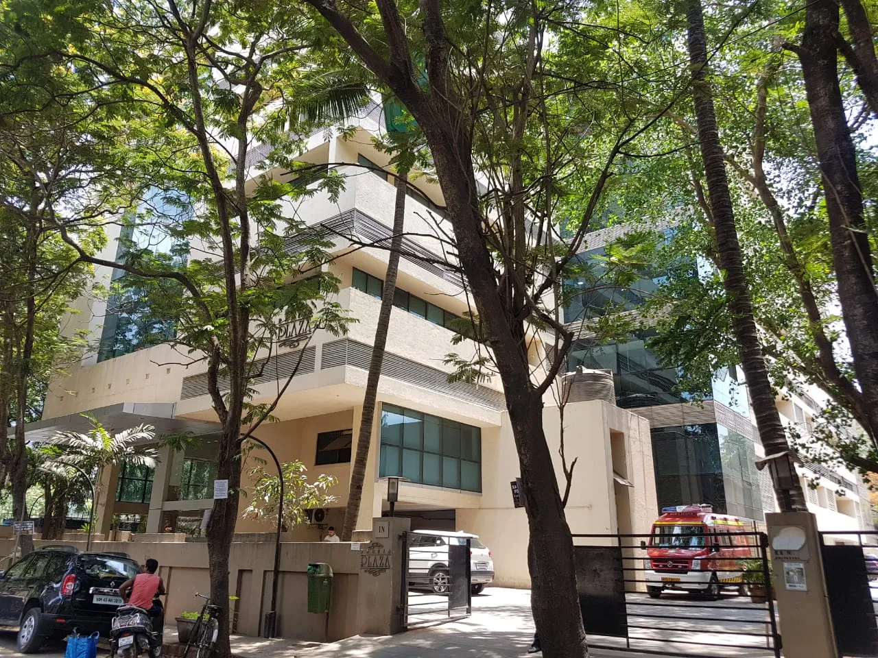 Office Space Offices for Sale in Raheja Plaza, Andheri West